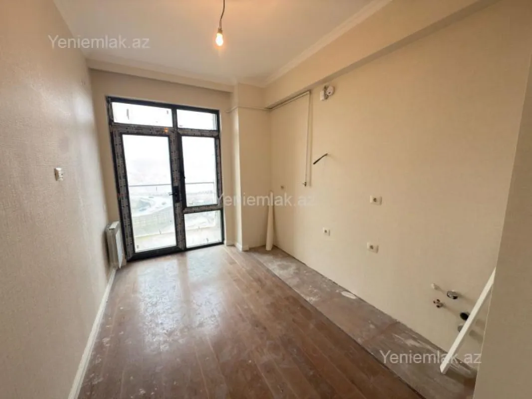 Satılır 3 otaqlı yeni tikili 86 m²