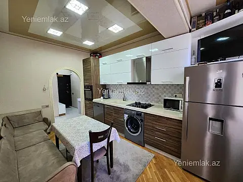 Satılır 3 otaqlı yeni tikili 60 m²