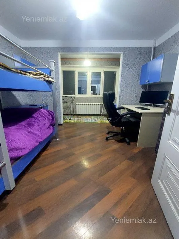 Satılır 3 otaqlı köhnə tikili 80 m²