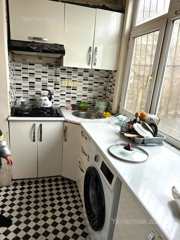 Satılır 3 otaqlı köhnə tikili 52 m²