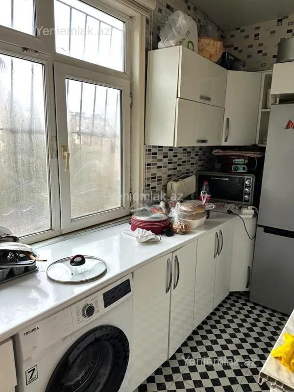 Satılır 3 otaqlı köhnə tikili 52 m²