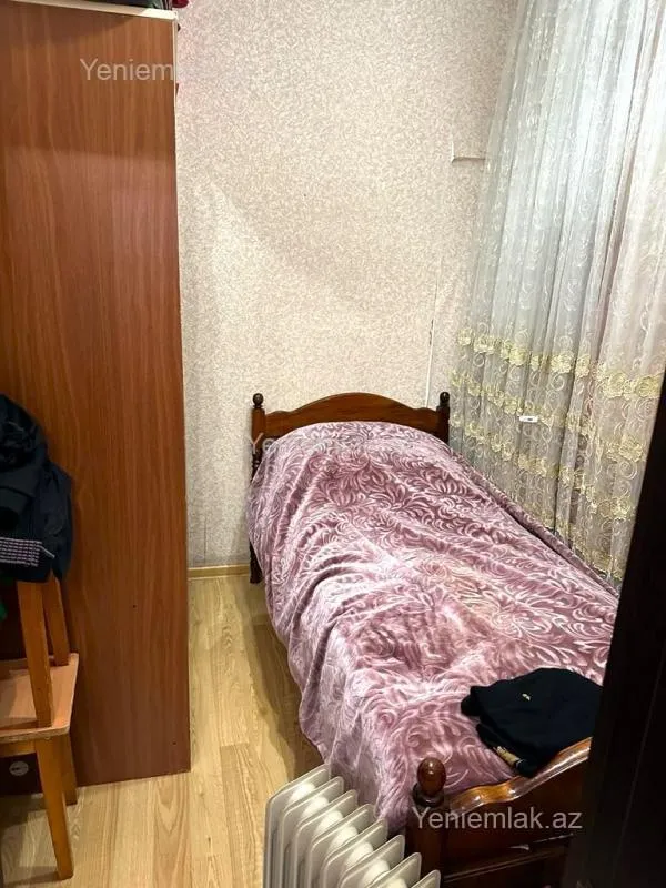 Satılır 3 otaqlı köhnə tikili 52 m²