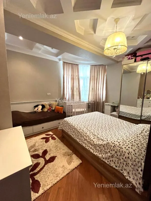 Satılır 3 otaqlı yeni tikili 110 m²