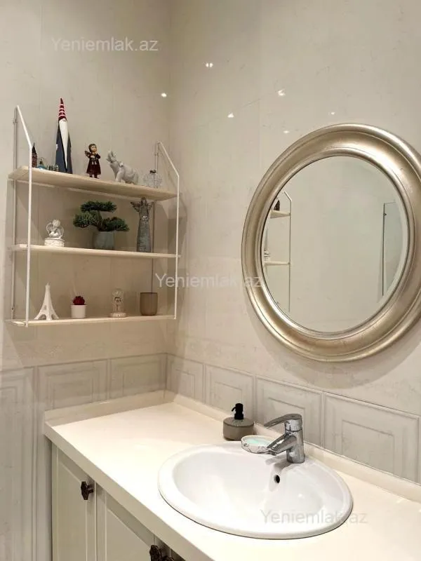 Satılır 3 otaqlı yeni tikili 110 m²