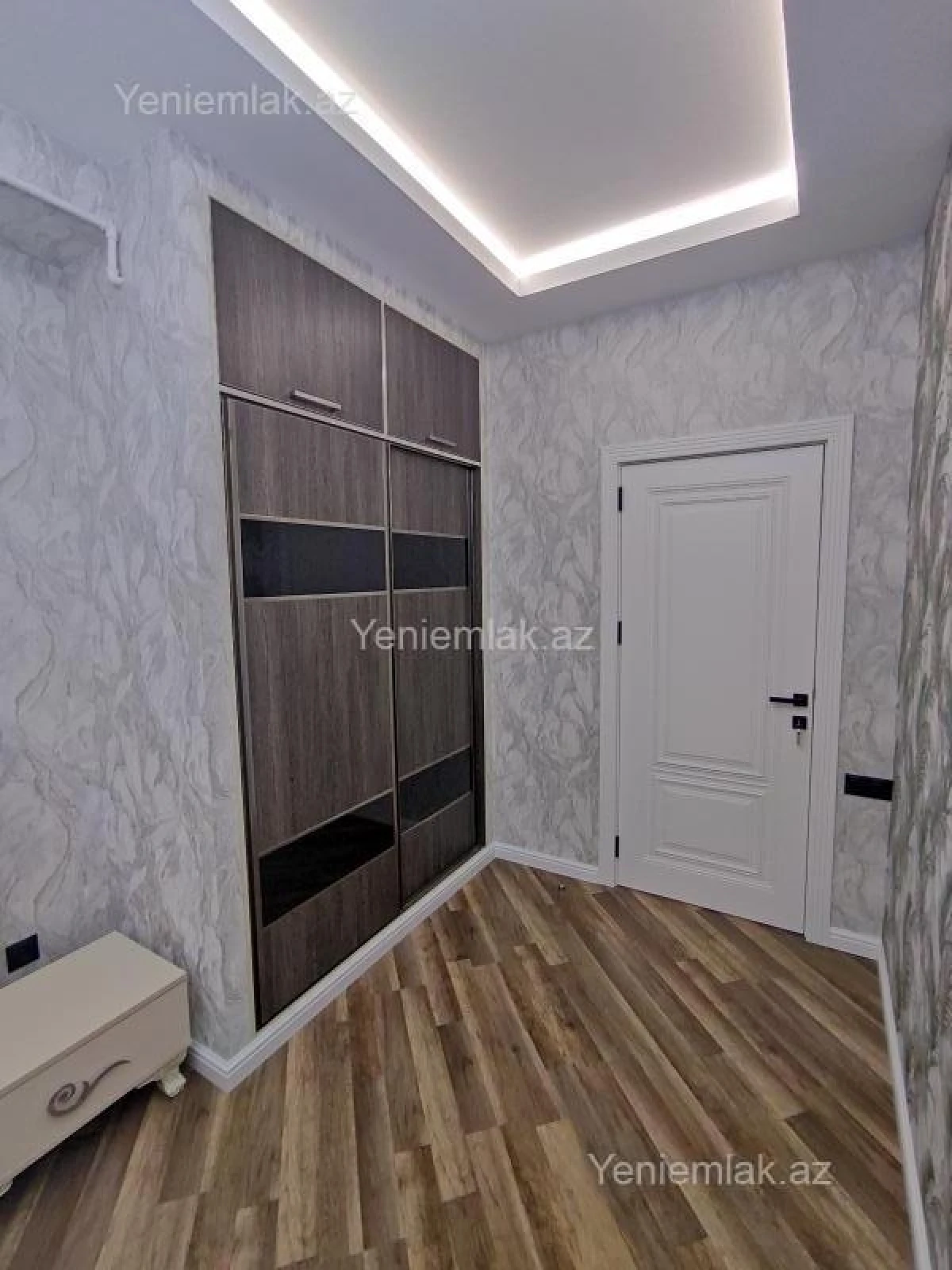 Satılır 3 otaqlı yeni tikili 86 m²