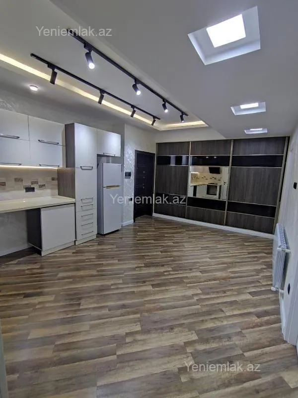 Satılır 3 otaqlı yeni tikili 86 m²