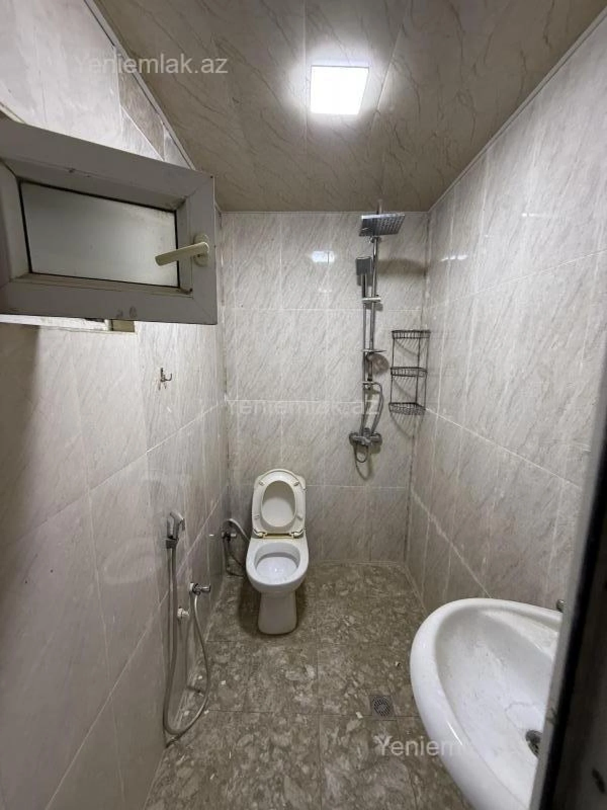 Satılır 4 otaqlı həyət evi 100 m²