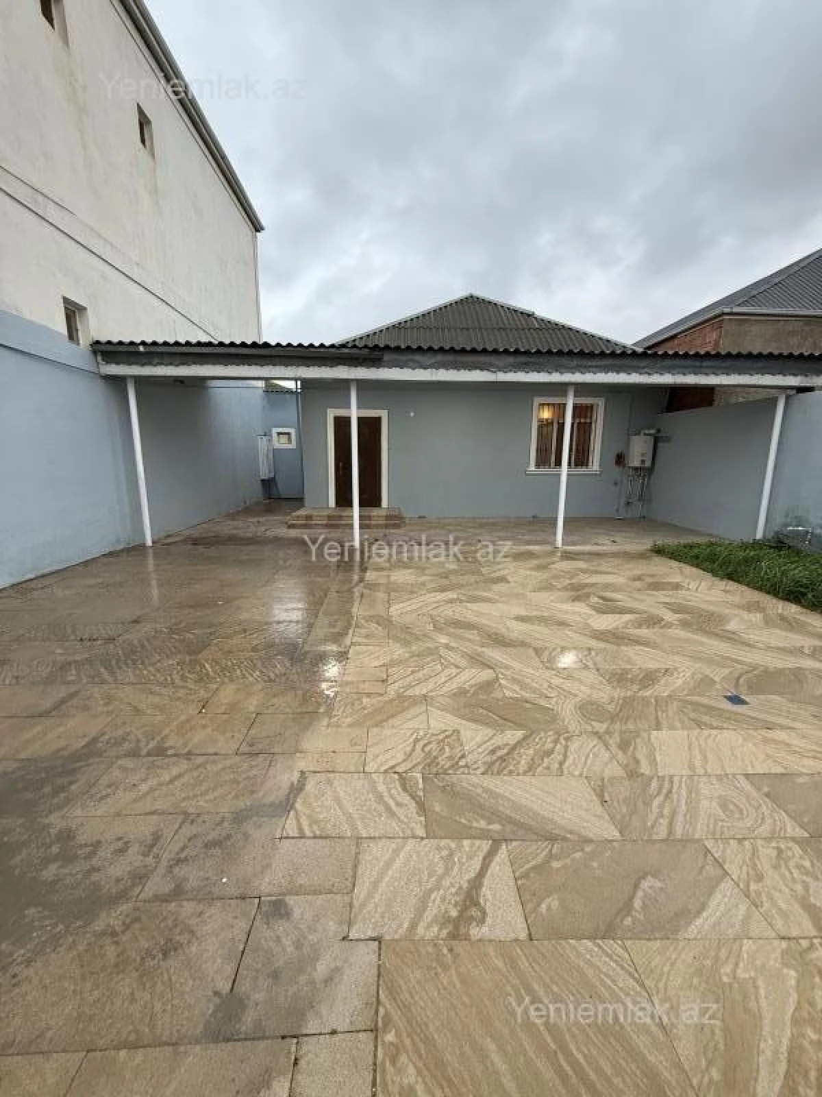 Satılır 4 otaqlı həyət evi 100 m²