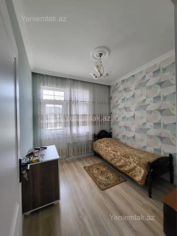 Satılır 5 otaqlı həyət evi 130 m²