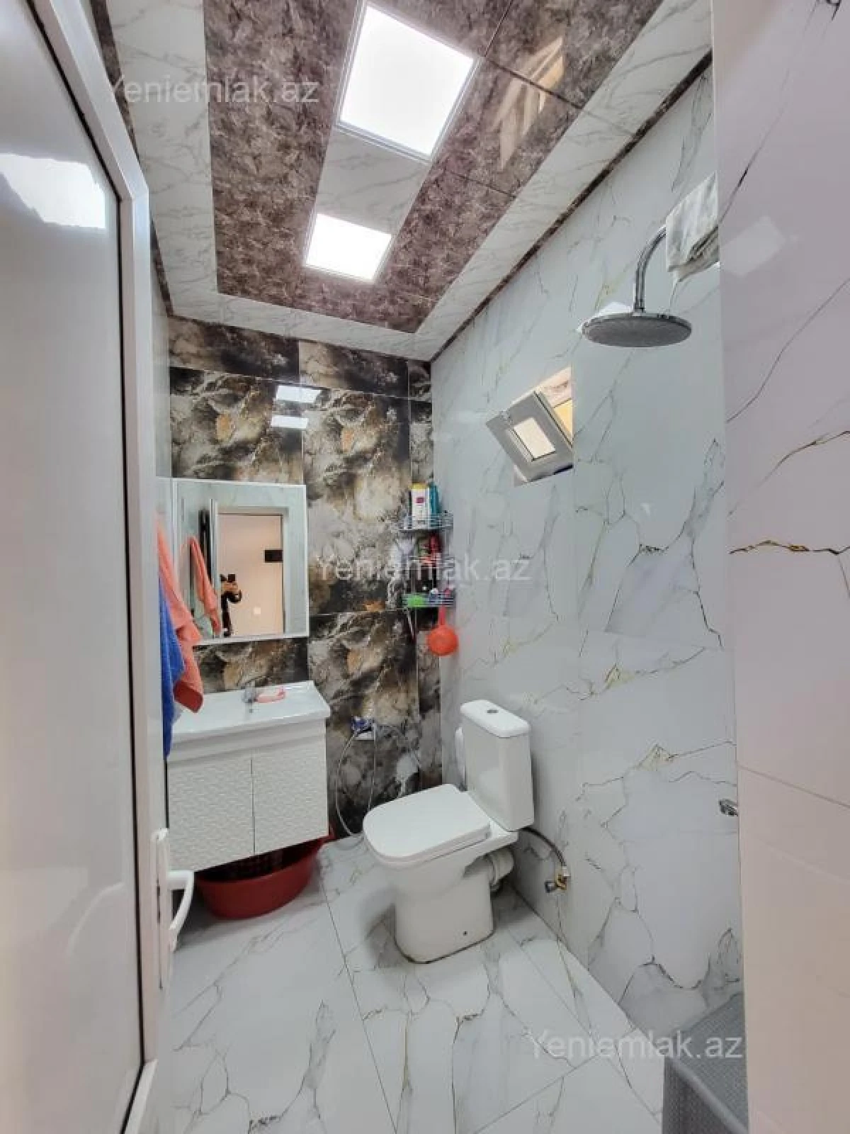 Satılır 5 otaqlı həyət evi 130 m²