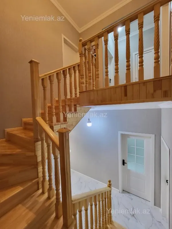 Satılır 5 otaqlı həyət evi 130 m²