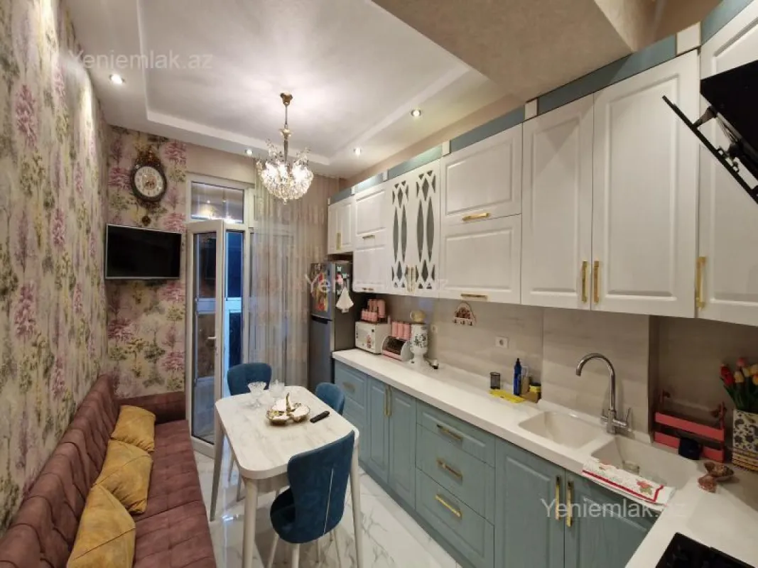 Satılır 4 otaqlı yeni tikili 154 m²