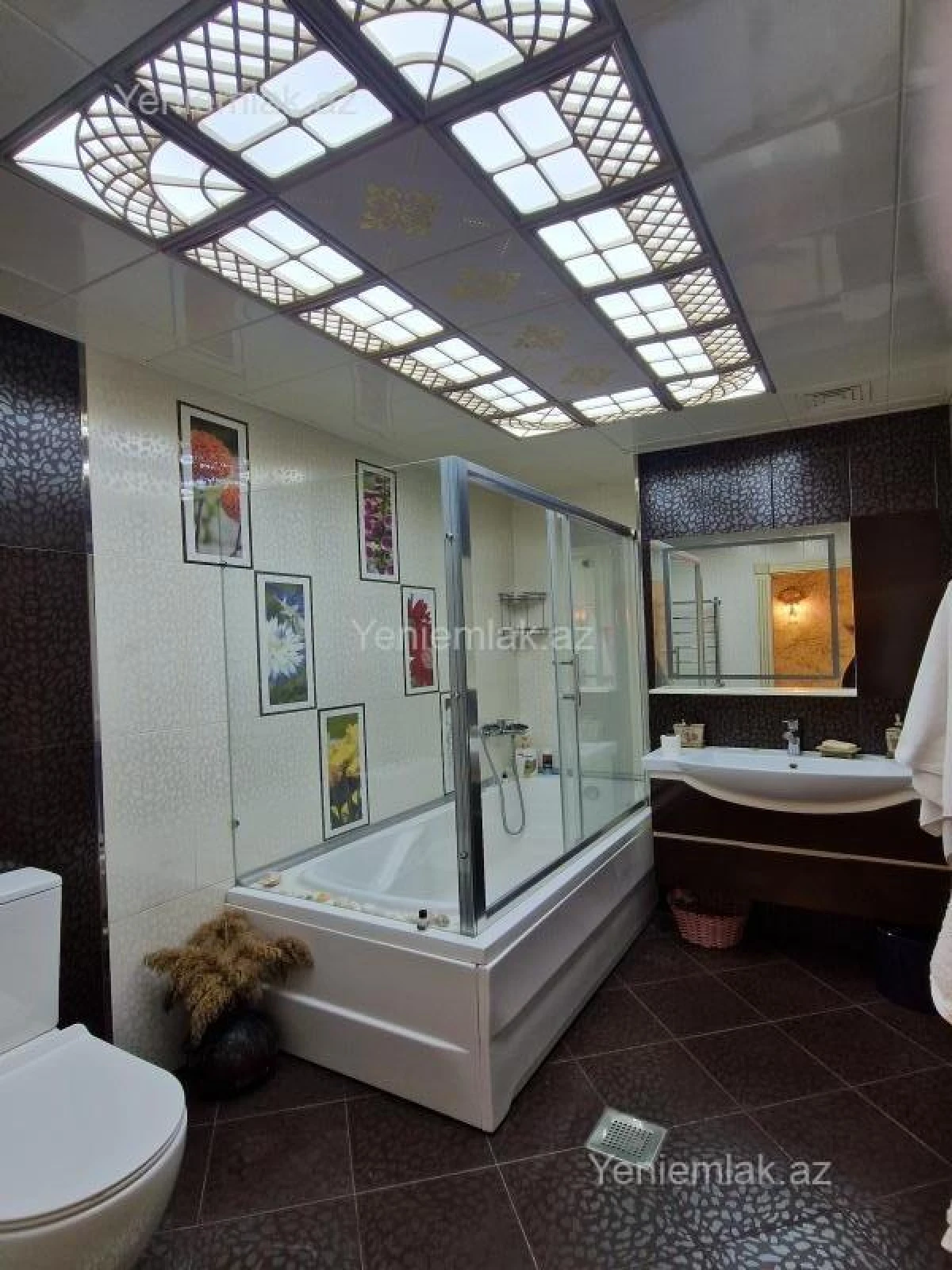 Satılır 4 otaqlı yeni tikili 154 m²