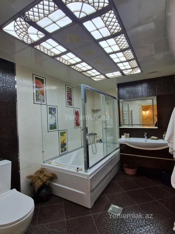 Satılır 4 otaqlı yeni tikili 154 m²