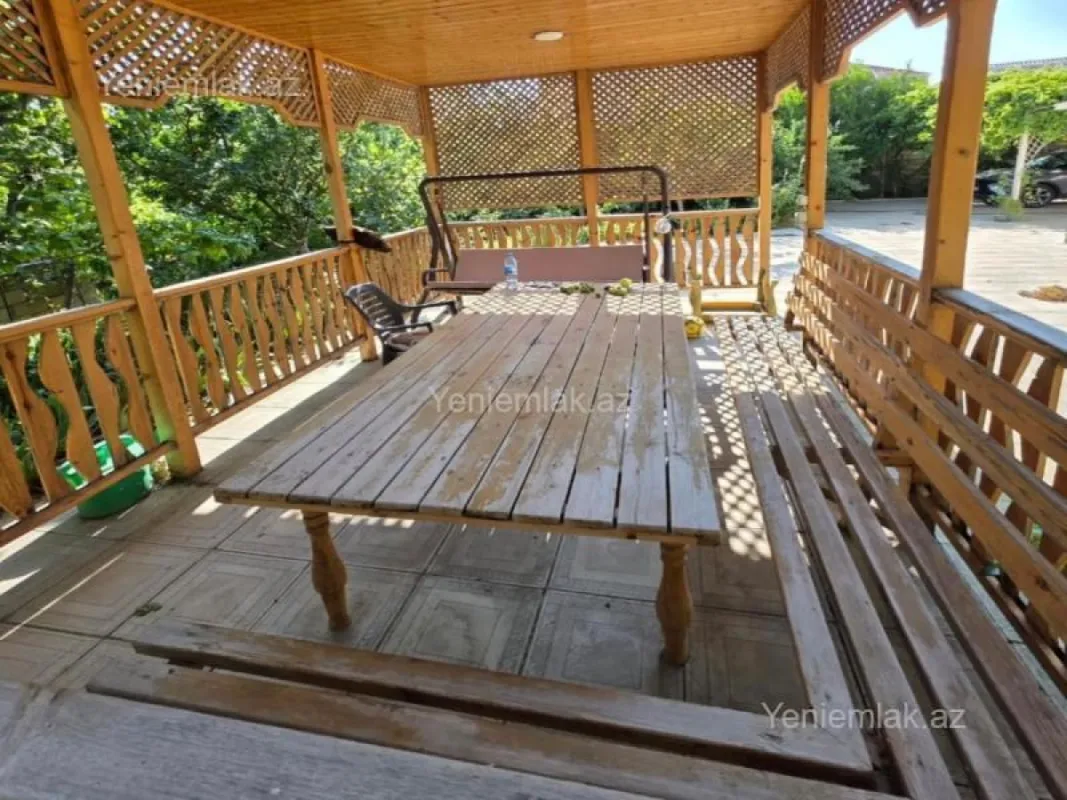 Satılır 4 otaqlı həyət evi 120 m²