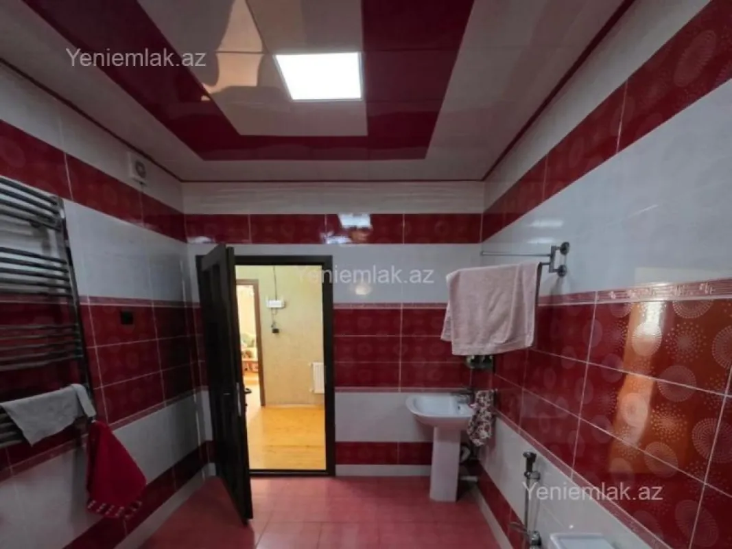 Satılır 4 otaqlı həyət evi 120 m²