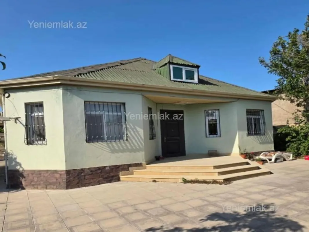 Satılır 4 otaqlı həyət evi 120 m²