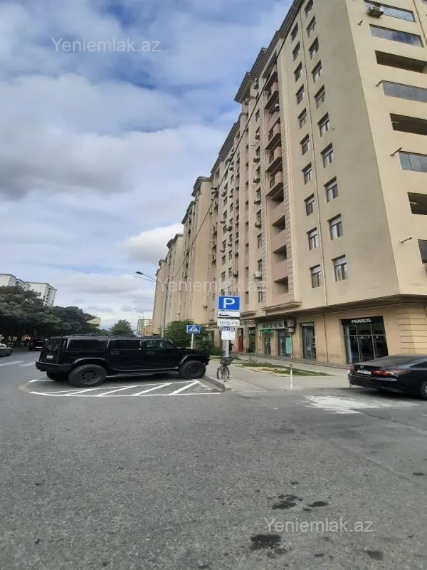 Satılır 3 otaqlı yeni tikili 100 m²