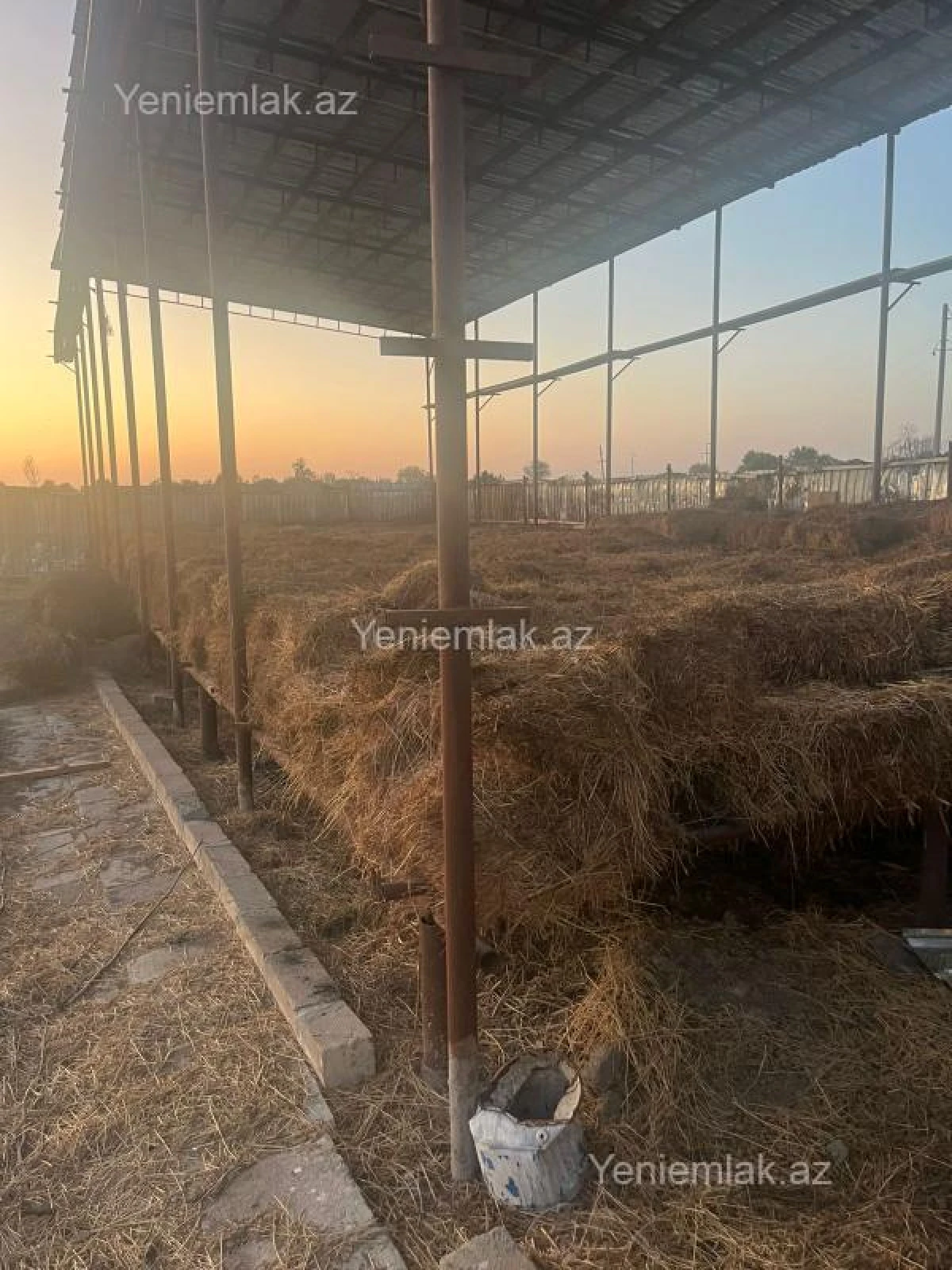 Satılır 6 otaqlı obyekt 8000 m²