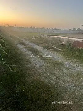 Satılır 6 otaqlı obyekt 8000 m²