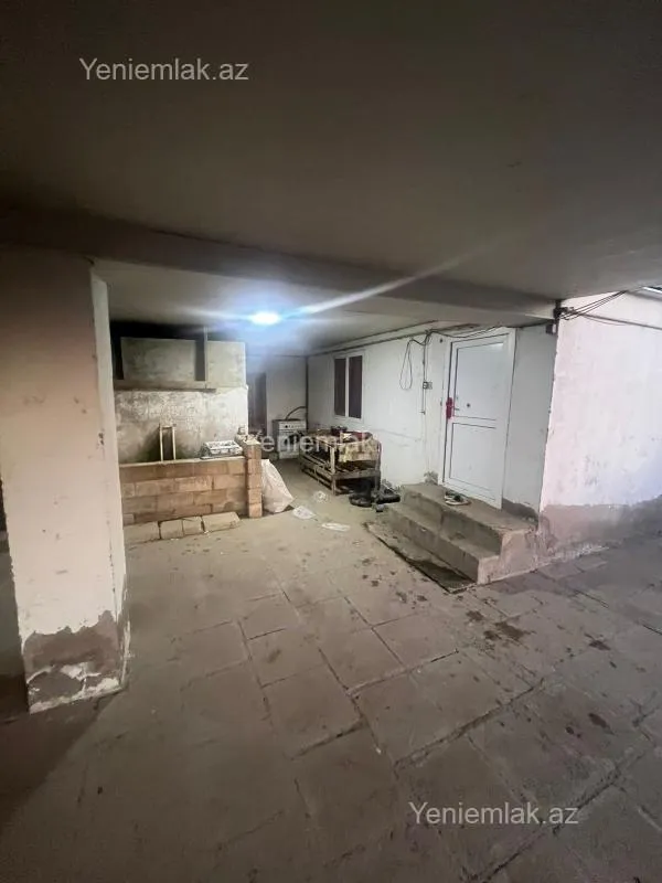 Satılır 6 otaqlı obyekt 8000 m²