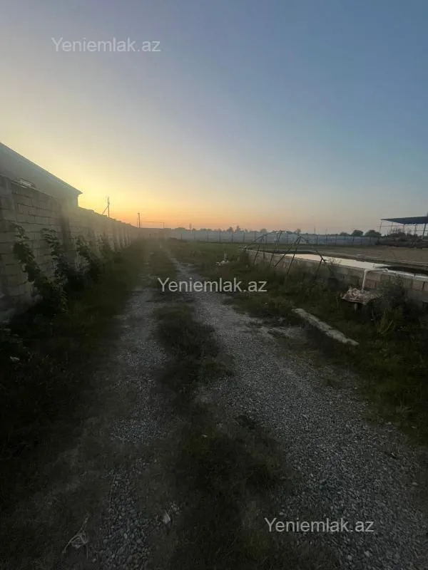 Satılır 6 otaqlı obyekt 8000 m²