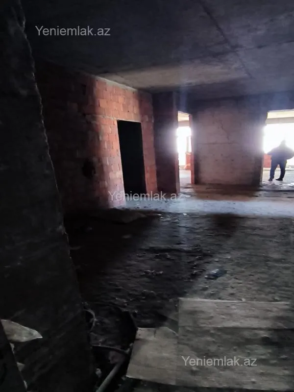 Satılır 4 otaqlı yeni tikili 150 m²