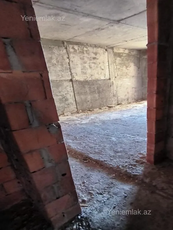 Satılır 4 otaqlı yeni tikili 150 m²