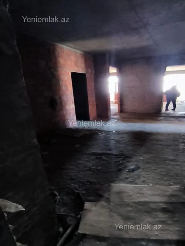 Satılır 4 otaqlı yeni tikili 150 m²