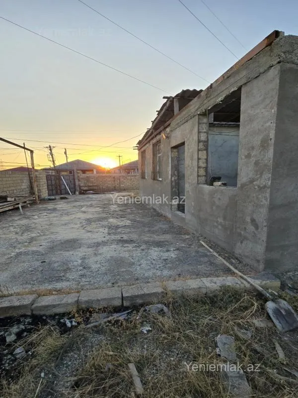 Satılır 3 otaqlı həyət evi 80 m²