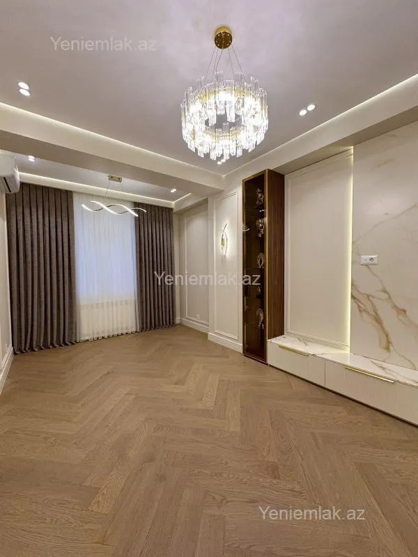 Satılır 3 otaqlı yeni tikili 85 m²
