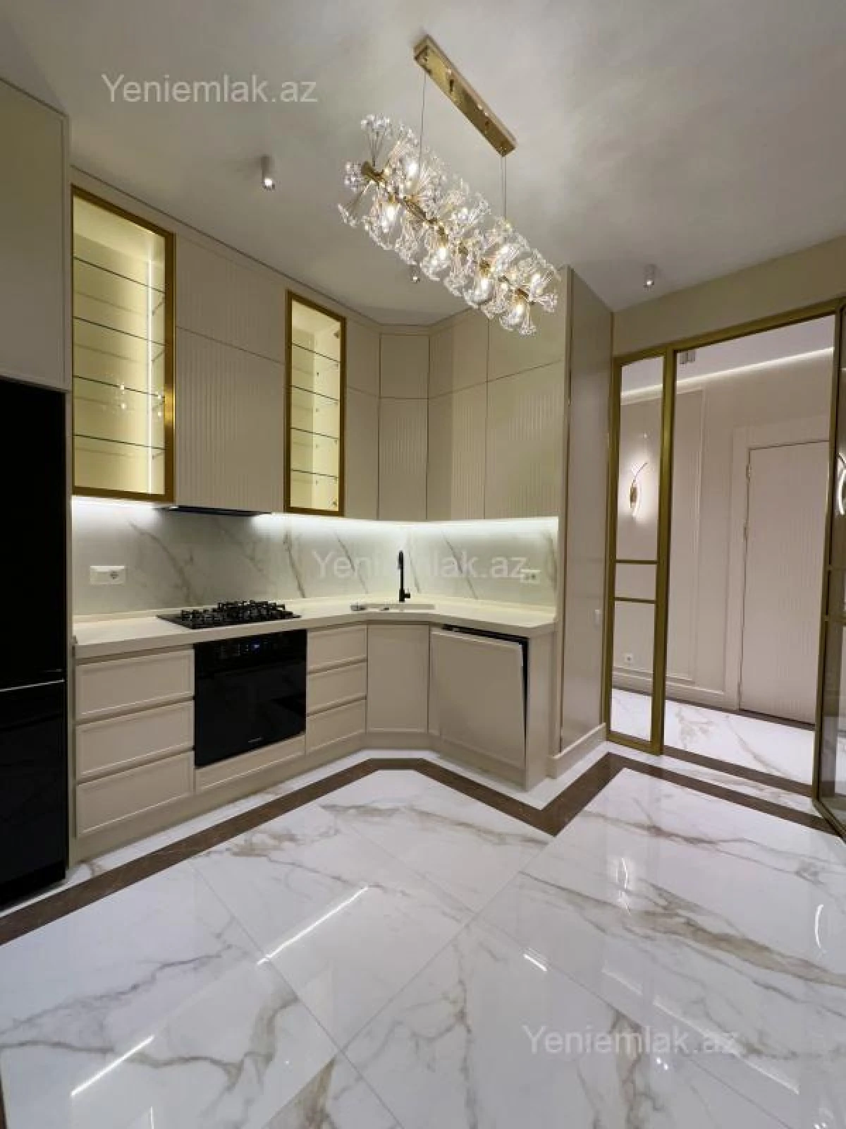 Satılır 3 otaqlı yeni tikili 85 m²