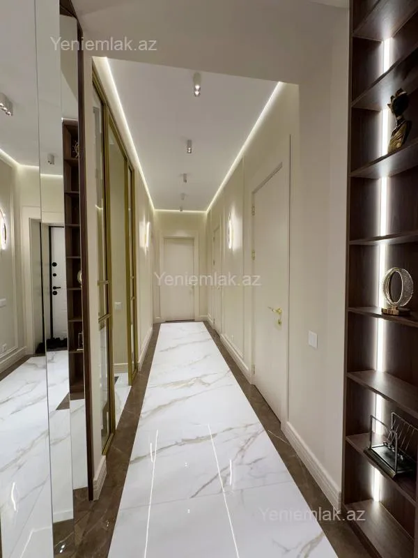 Satılır 3 otaqlı yeni tikili 85 m²