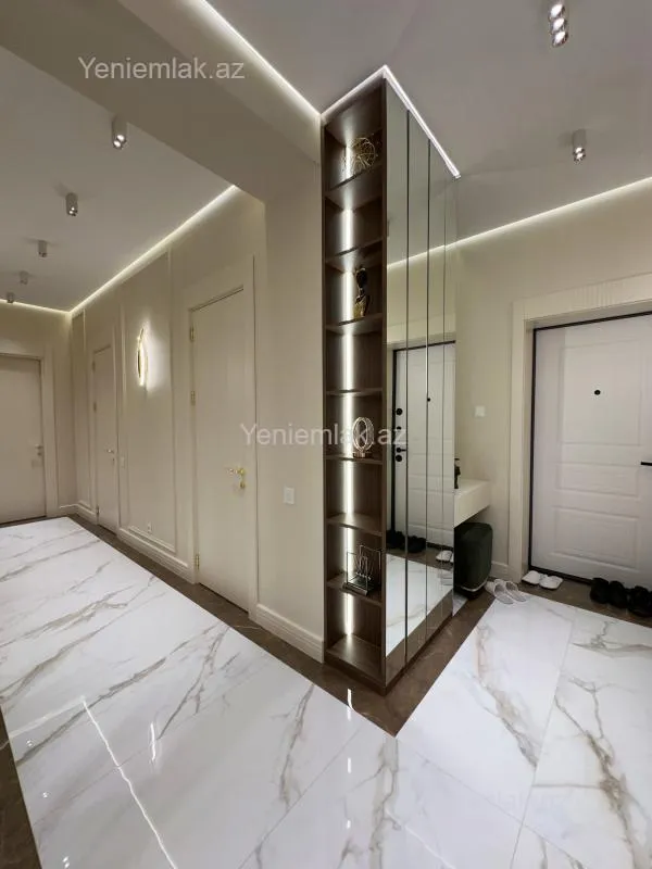 Satılır 3 otaqlı yeni tikili 85 m²