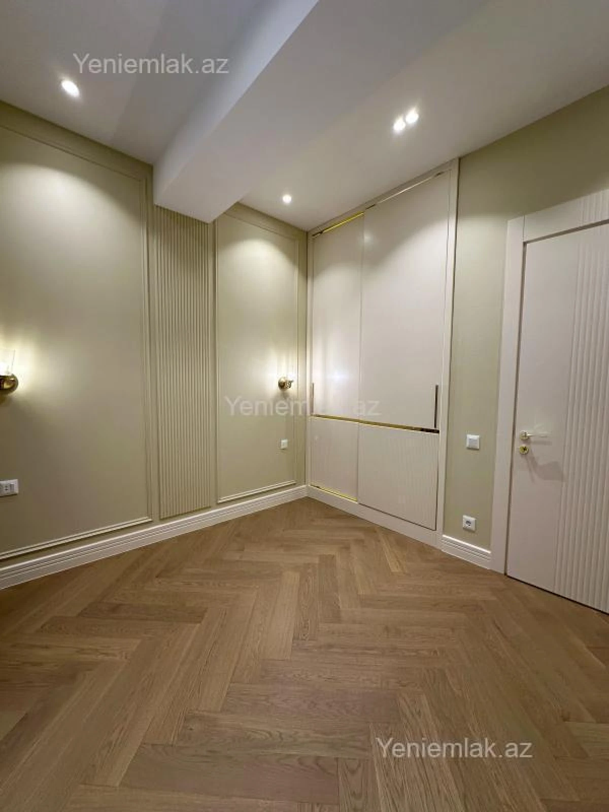 Satılır 3 otaqlı yeni tikili 85 m²