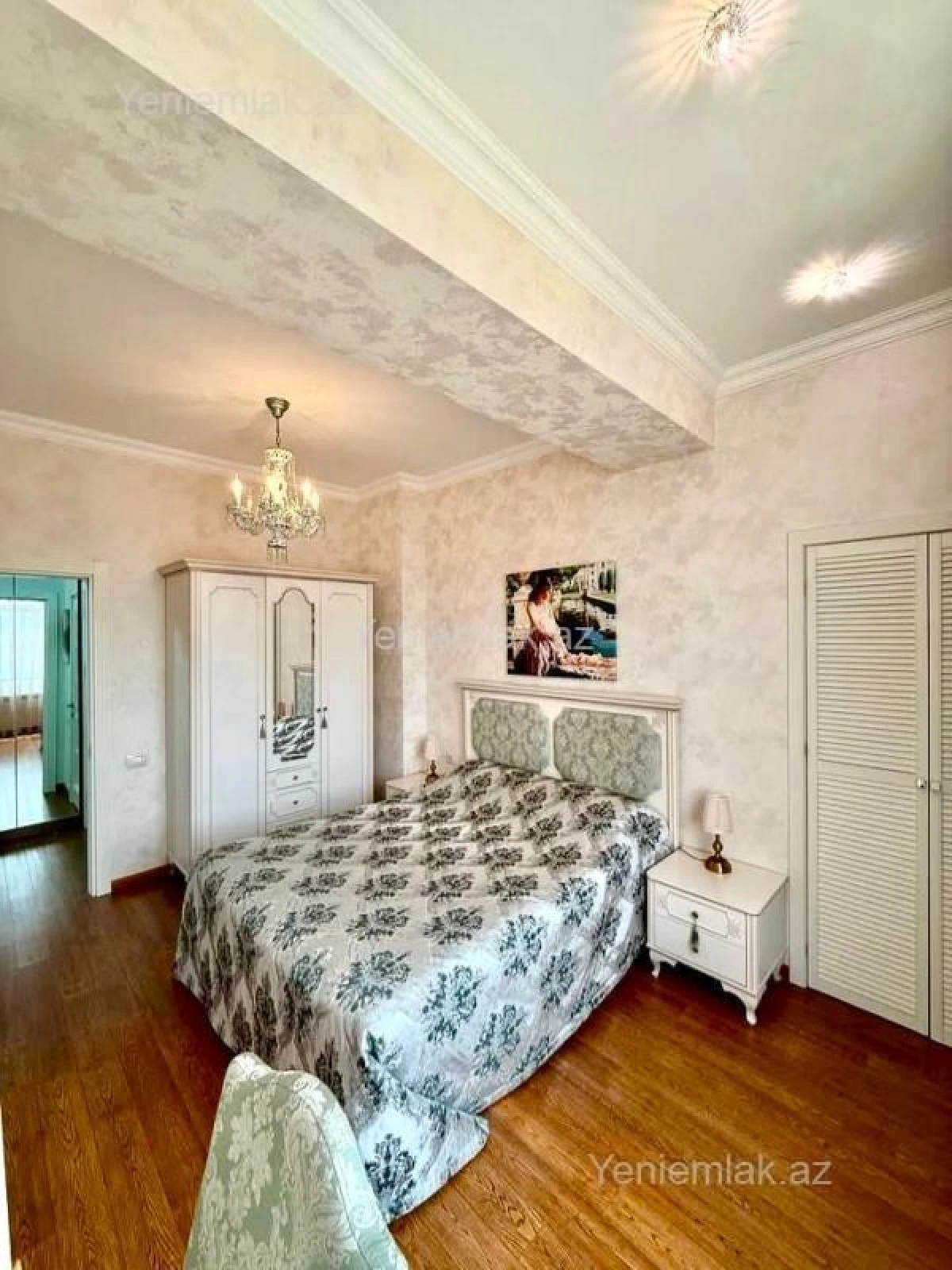 Satılır 2 otaqlı yeni tikili 74 m²