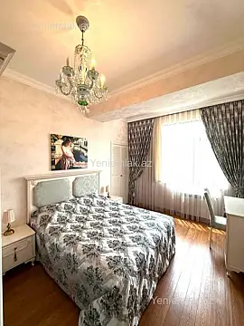 Satılır 2 otaqlı yeni tikili 74 m²