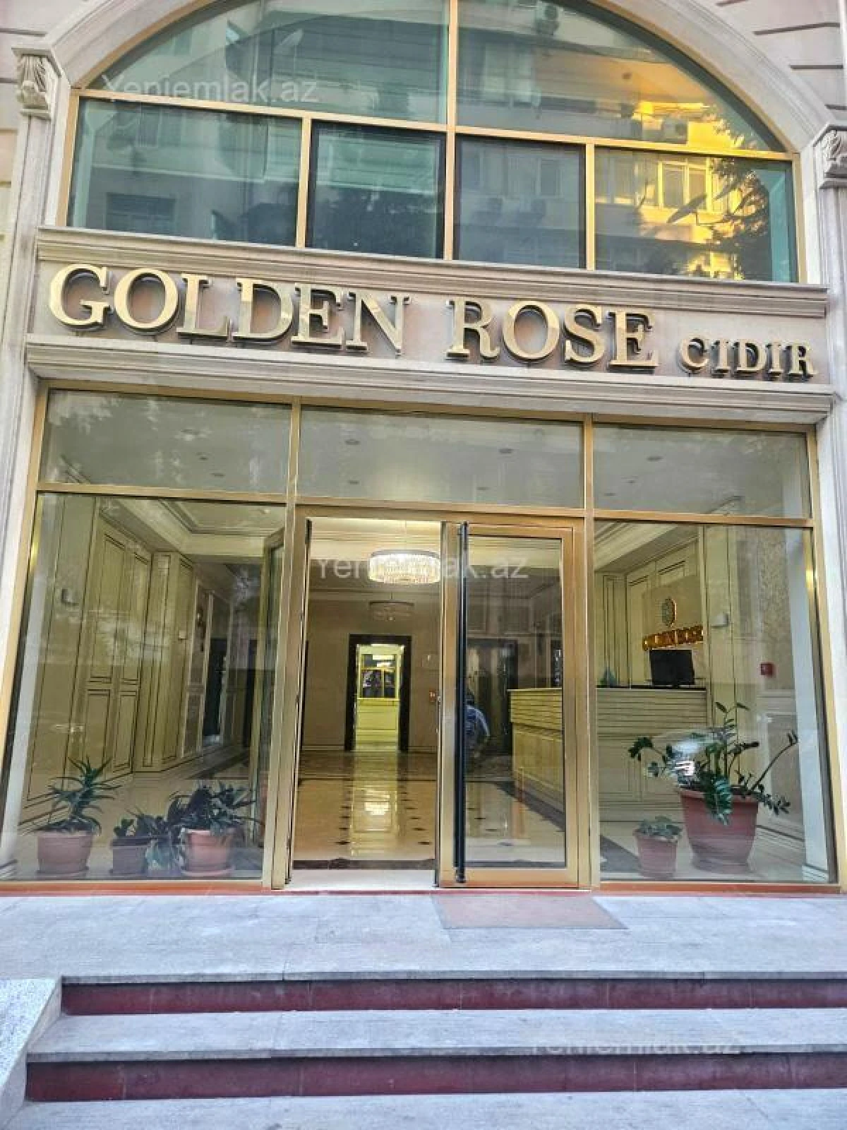 Satılır 2 otaqlı yeni tikili 74 m²