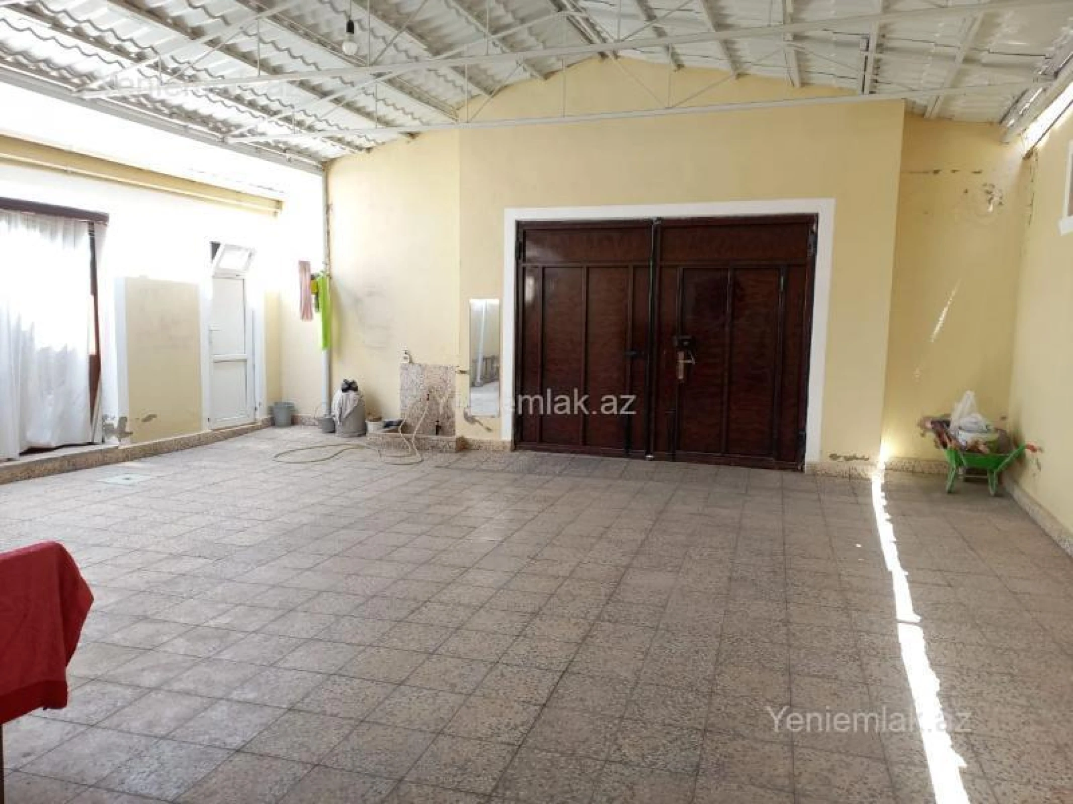 Satılır 4 otaqlı köhnə tikili 120 m²