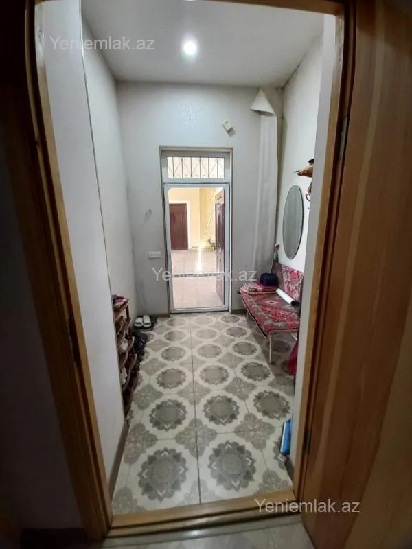 Satılır 4 otaqlı köhnə tikili 120 m²