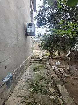Satılır 5 otaqlı həyət evi 180 m²
