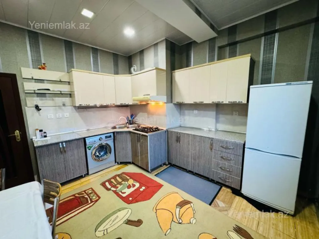 Satılır 2 otaqlı yeni tikili 75 m²