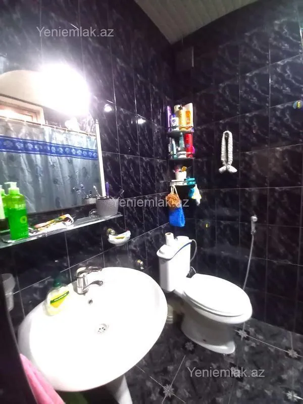 Satılır 3 otaqlı köhnə tikili 80 m²