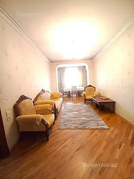 Satılır 3 otaqlı köhnə tikili 80 m²