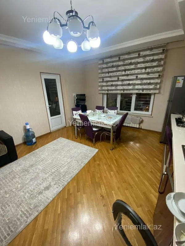 Satılır 3 otaqlı yeni tikili 138 m²