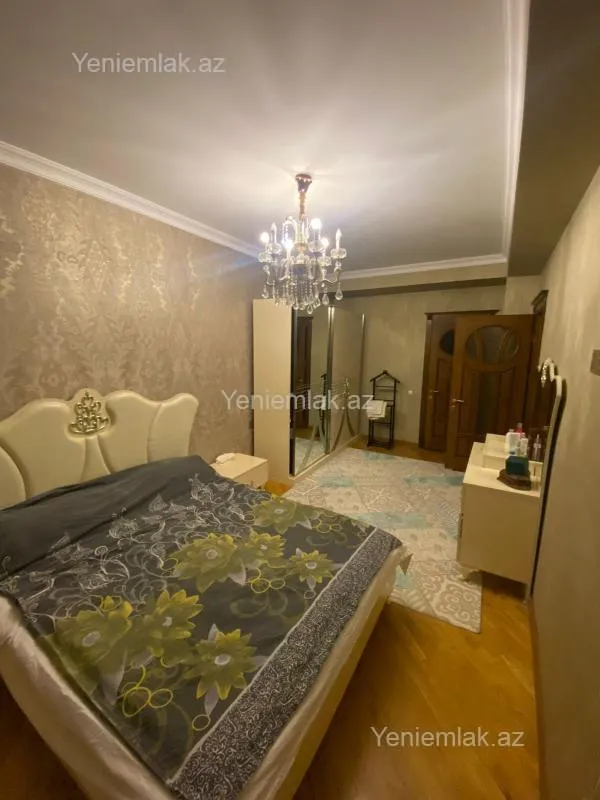 Satılır 3 otaqlı yeni tikili 138 m²