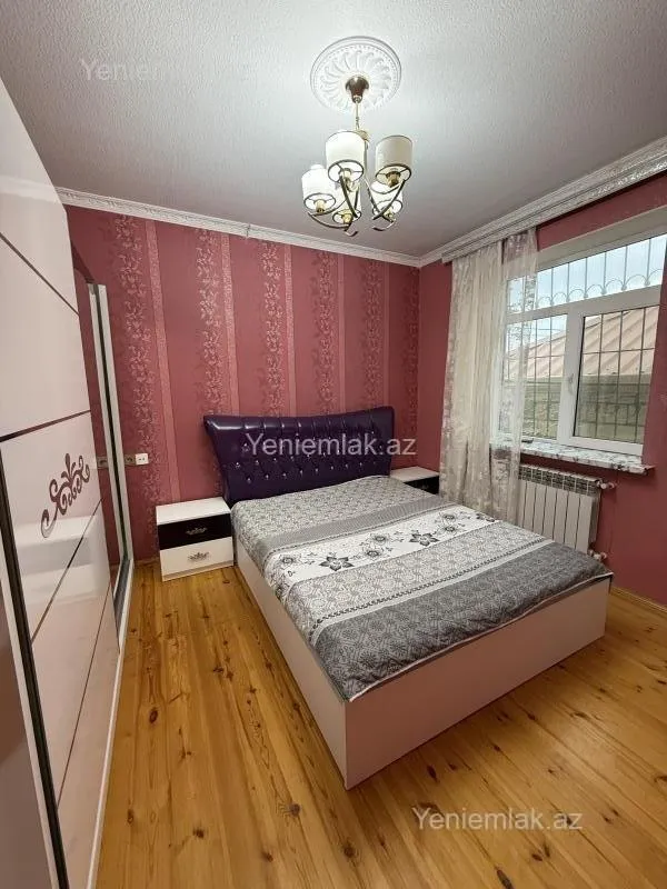 Satılır 5 otaqlı həyət evi 200 m²