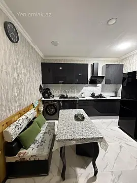 Satılır 5 otaqlı həyət evi 200 m²