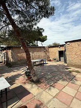 Satılır 5 otaqlı obyekt 280 m²