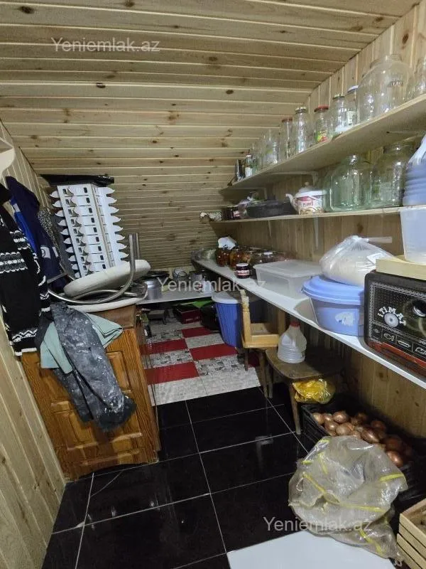 Satılır 4 otaqlı həyət evi 160 m²